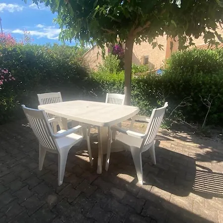 Villa T3 Mezzanine, Climatisee Avec Garage, 6 Personnes, Proche De La - Fr-1-795-32