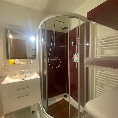 T3 Mezzanine, Climatisee Avec Garage, 6 Personnes, Proche De La - Fr-1-795-32 *